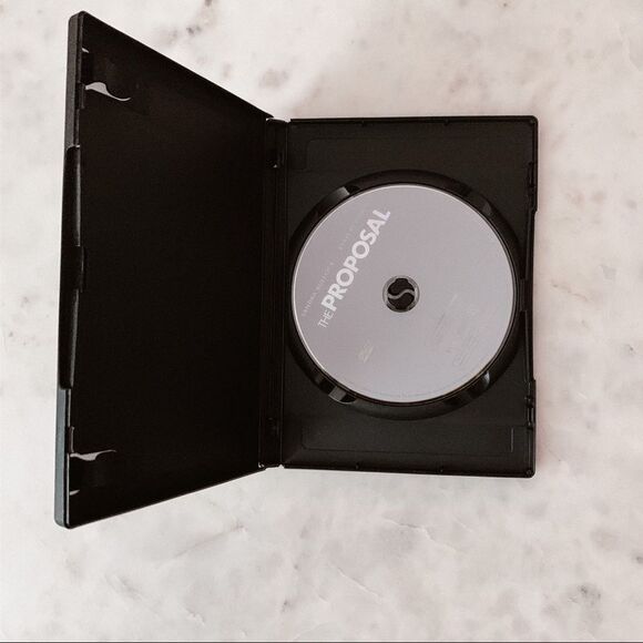 The Proposal DVD (2009) with Sandra Bullock and Ryan Reynolds Y2K Movie Night - Picture 3 of 3